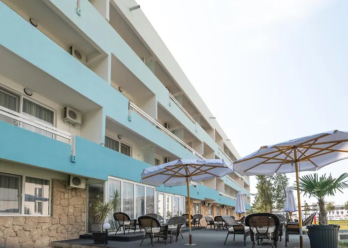 Mera Holiday Resort